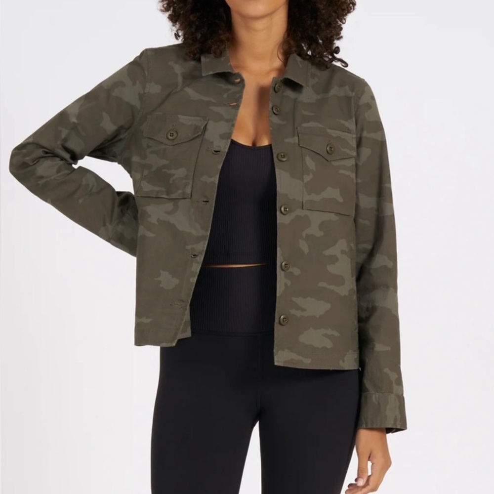 Vuori Olive Green Camo Ripstop Button Down Shirt Jacket